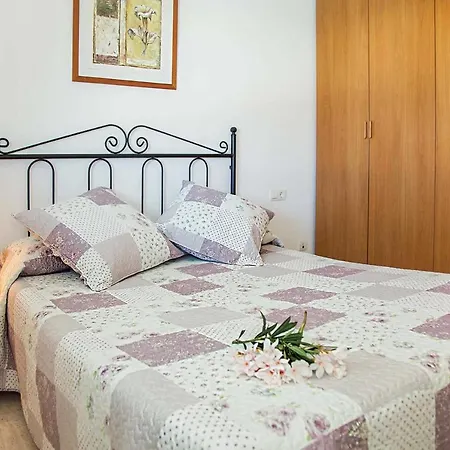 Playa Blanca Sleeps 6 Air Con Wifi *